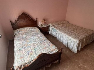 Chalet en venta en El Poblado - Abulagar en Puertollano