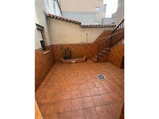 Chalet en venta en El Poblado - Abulagar en Puertollano