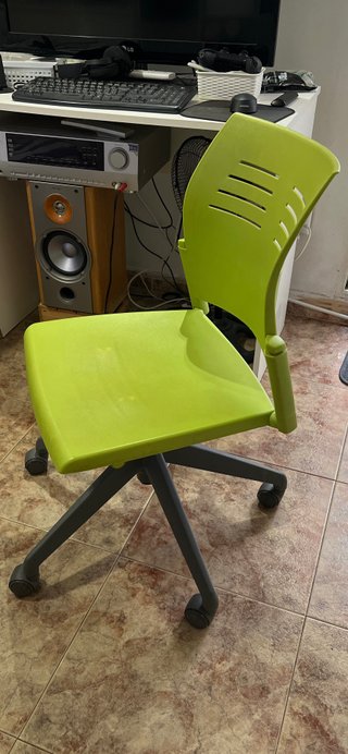 Silla de oficina verde y gris