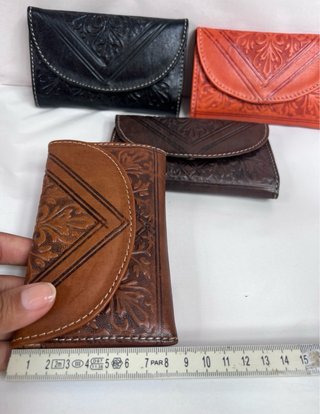 Carteras de cuero autentico grabadas artesanal