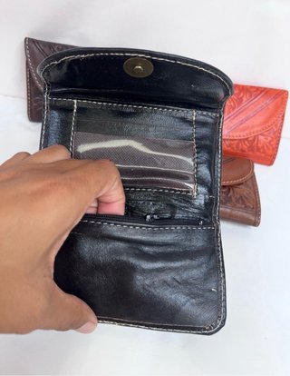 Carteras de cuero autentico grabadas artesanal
