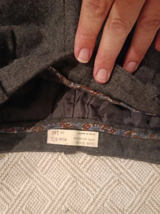 Shorts niña gris oscuro.