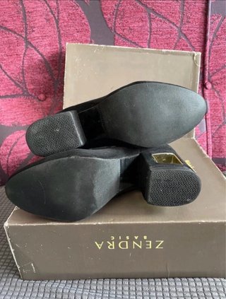 Botines Zendra Ante Tacón Dorado