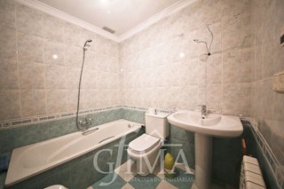 Casa adosada en venta en Tomelloso