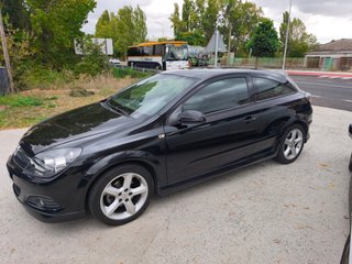 Opel Astra GTC 1.7 CDTi 110 CV – 2009 – 121.000 km