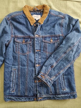 Cazadora Vaquera Pull and Bear Talla L