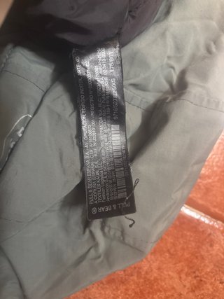 Chaqueta Pull&Bear verde y blanca