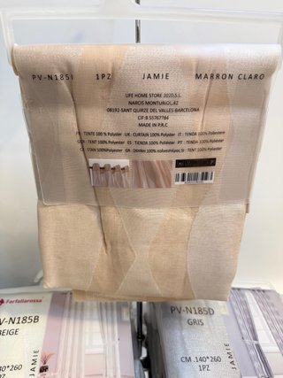 Cortina jacquard con ollaos 140x260 cm