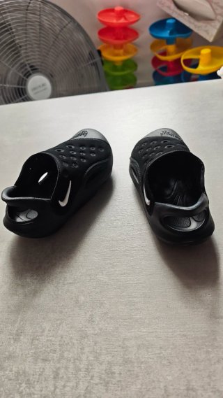 Zapatos Nike Niños Negros talla 27