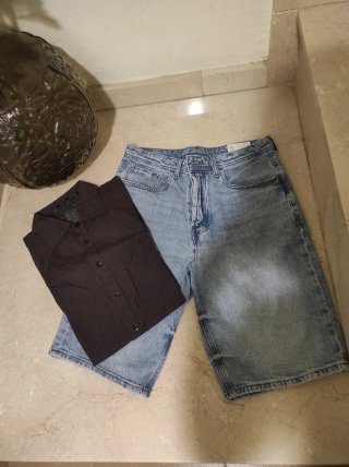 Vaqueros y Camisa Hombre