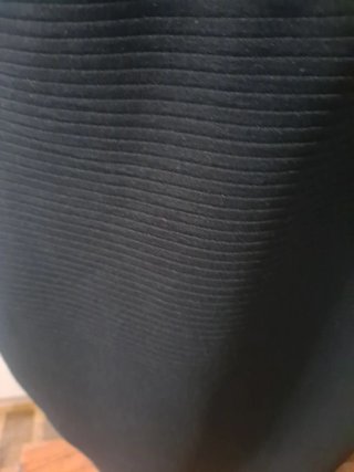Falda midi negra básica