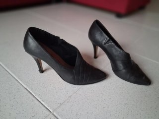 Zapatos de Tacón Negros