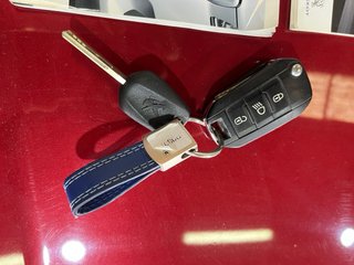 PEUGEOT 2008 - AÑO 2017 Y 100MIL KM