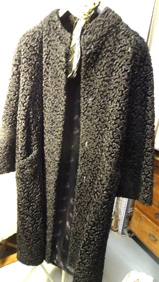 Abrigo Astrakan Negro Talla 48