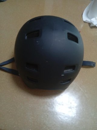 Casco  negro para Bici o Patinete