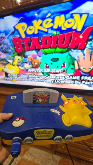 Nintendo 64 Pikachu Edición Limitada + 2 Mandos