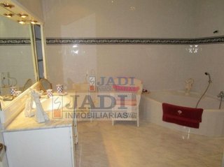 Chalet en venta en Centro en Valdepeñas