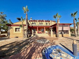 Chalet en venta en Montesinos (Los)