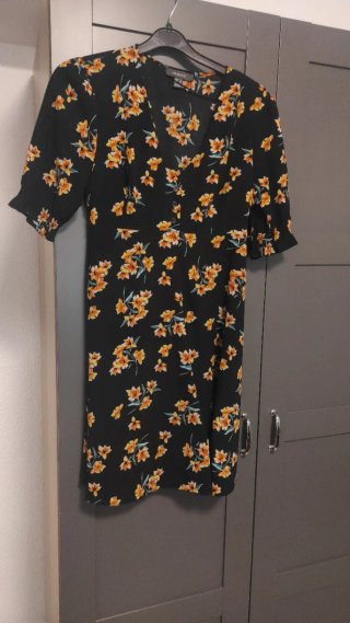 Vestido Cayro XL, faldaxl, Zapatos de tacón negros