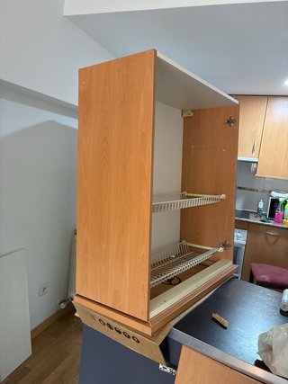 Mueble escurreplatos de cocina en buen estado