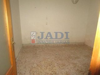 Chalet en venta en Los Llanos - Av. de los Estudiantes en Valdepeñas