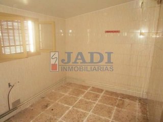 Chalet en venta en Los Llanos - Av. de los Estudiantes en Valdepeñas