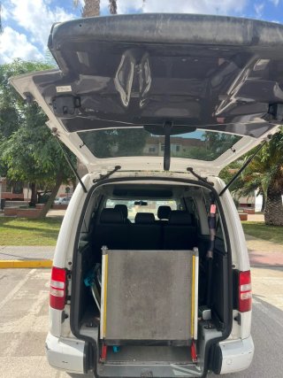 Volkswagen Caddy 2012