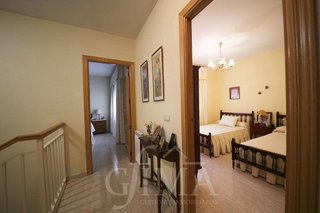 Casa adosada en venta en Tomelloso