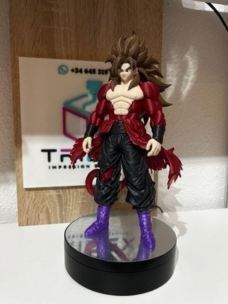 Figura Goku SSJ4 3D