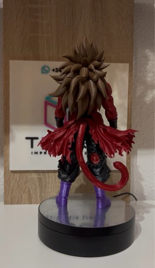 Figura Goku SSJ4 3D