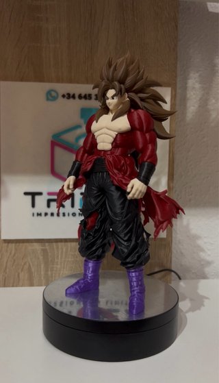 Figura Goku SSJ4 3D