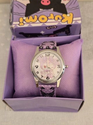 Reloj Kuromi Infantil. NUEVO. 5,30 EUROS