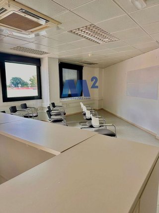 Oficina en alquiler en Zona Industrial en Alcobendas