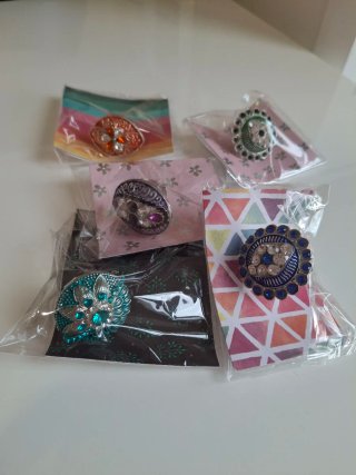 Lote de 5 Anillos con Piedras de Colores