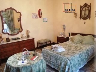 Casa adosada en venta en Centro en Valdepeñas