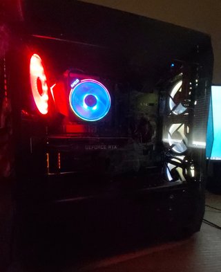 PC gama Media-Alta, 8 proc 32 GB RAM