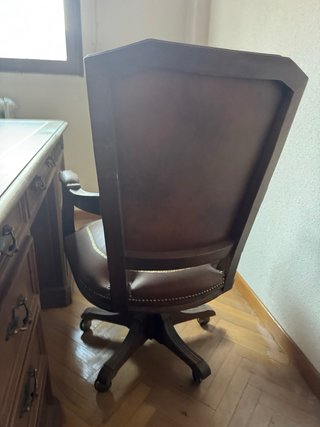 Silla de escritorio de madera y cuero ARTESANAL