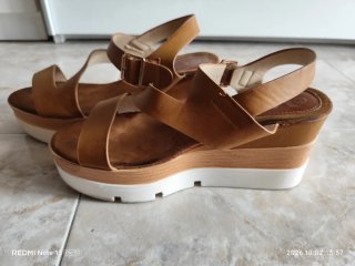 Sandalias cuña marrón talla 41