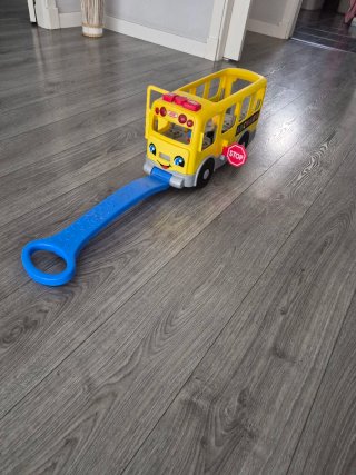 Autobús Escolar de Juguete Fisher-Price