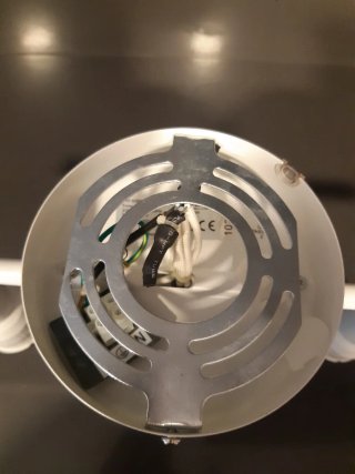 Lámpara de Techo Blanca con 3 Focos Orientables.
