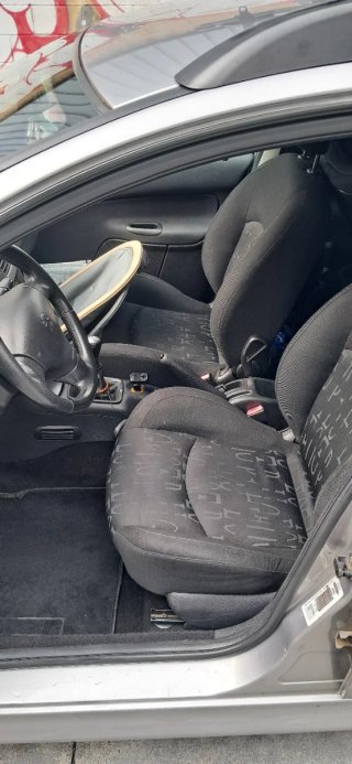 Peugeot 206 2002