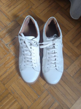 Tenis Blancos piel natural Talla 41