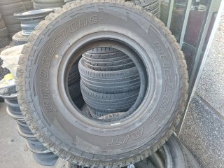 275 70 R16 Bridgestone - 1 neumático sin uso