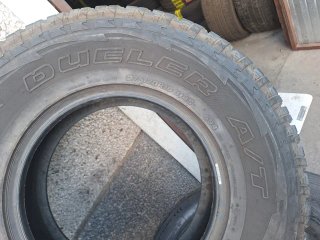 275 70 R16 Bridgestone - 1 neumático sin uso