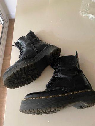 Botas imitación Dr. Martens Talla 37 Negras