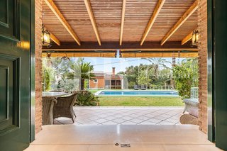 Chalet en venta en Peña de las Águilas en Elche