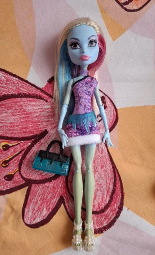Monster High Abbey Bominable (Scaris)