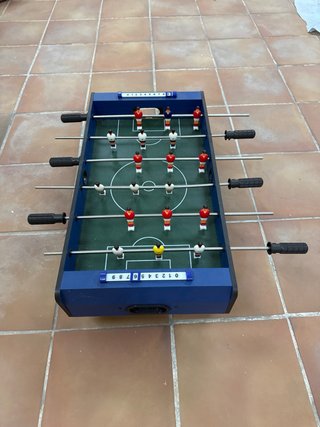 Futbolín de madera para niños