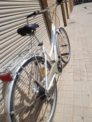 Bicicleta de Paseo Orbea Plaza aluminio.