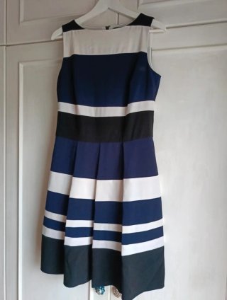 Vestido Ralph Lauren Rayas. Elegante.